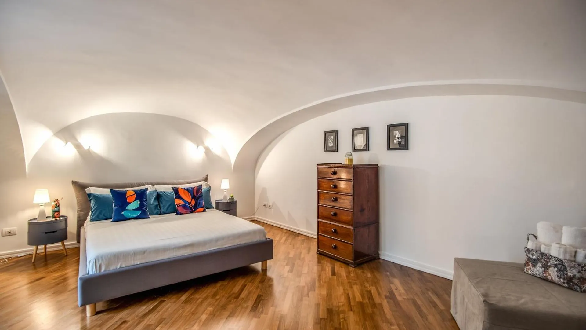 Holiday home Pignatelli Apartment Naples Italy